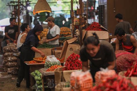 Jelang Pergantian Tahun Harga Bahan Sembako Masih Cenderung Stabil