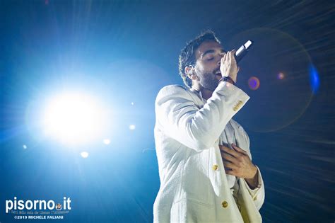 Marco Mengoni Al Mandela Forum Report E Photogallery Pisorno