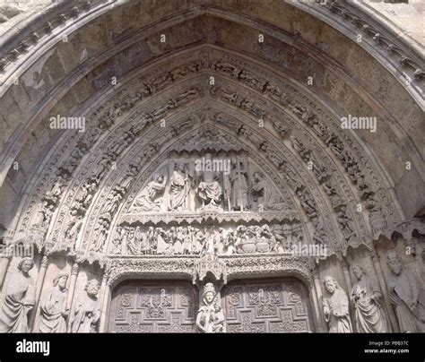 Virgen Blanca De La Catedral De Leon Immagini E Fotografie Stock Ad