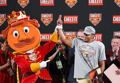 Photo Gallery From Fsus Win Over Oklahoma In 2022 Cheez It Bowl