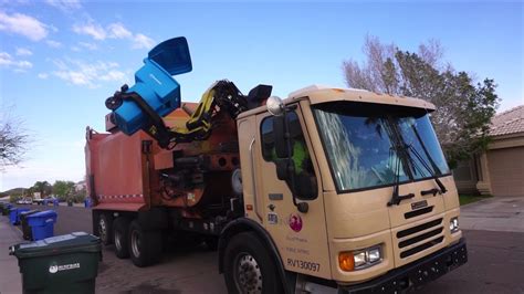 Jumbo Condor Cng Scorpion Recycling Youtube