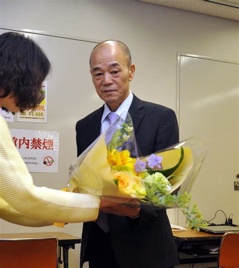 第37代木村庄之助、畠山三郎さんの死悼み「お父さんみたいな存在」19年間ともにした大島親方 大相撲写真ニュース 日刊スポーツ