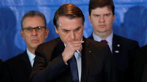 Jair Bolsonaro Resiste La Primera Gran Crisis De Su Gobierno