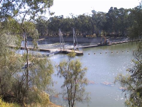 Robinvale Photos Travel Victoria Accommodation And Visitor Guide