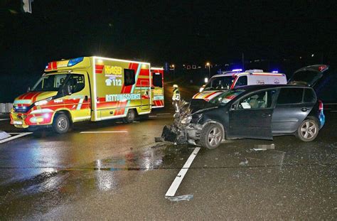 Unfall bei Möglingen Rote Ampel missachtet 28 Jährige schwer