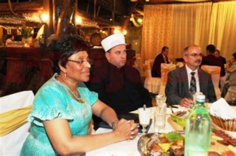 Ambasada Sad Organizovala Iftar U Tuzima Prvi Islamski Web Portal U