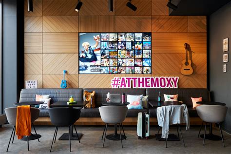 Moxy Edinburgh Fountainbridge - Hotel Co 51