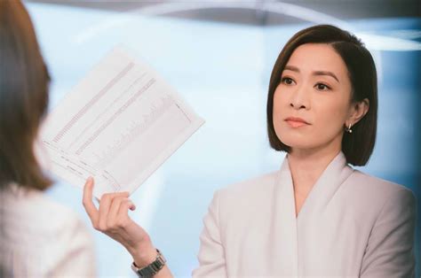 真實刻畫主播宮鬥內幕！佘詩曼靠《新聞女王》奪視后掀關注 娛樂星聞