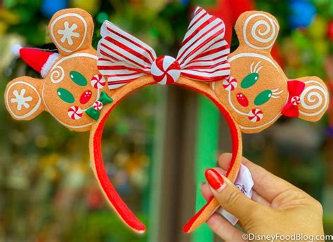 The Gingerbread Minnie Ears Are Back With A Bit Of A Glow Up In Disney World The Disney