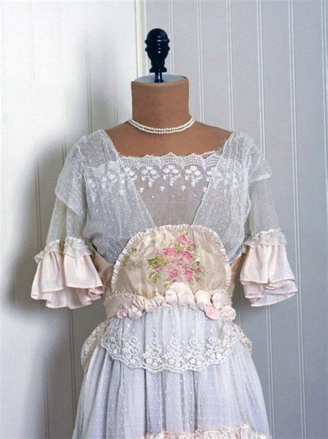 1910 S Edwardian Ivory White Lace And Watercolor Garden Floral Silk Tea