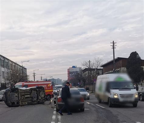 ACCIDENT cu două mașini pe strada Câmpina din Cluj Napoca Intervin