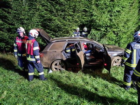 Einsatz Verkehrsunfall eingeklemmte Person und ausgelöste