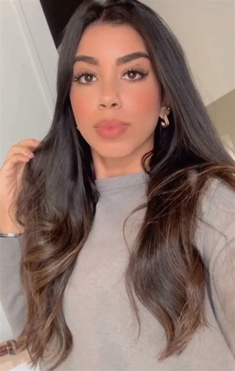 Beautiful Brunette Arthub Ai