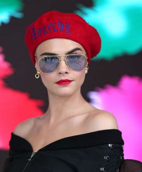 Беретовый бум 2018. Смотрим фото кожаных, шерстяных, тканевых беретов ...