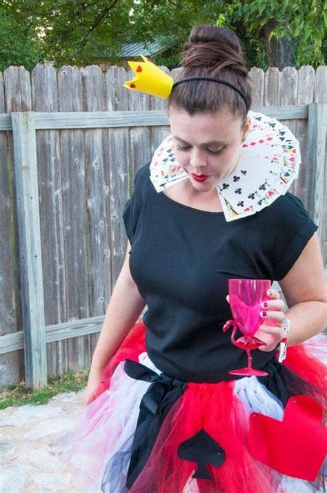 Queen Of Hearts Costume Ideas And Diy Tutorials Reine De C Ur