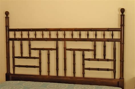 Queen Size Bed with Wonderful Faux Bamboo Headboard | EBTH