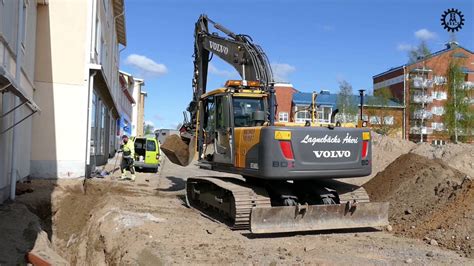 Volvo EC160CL With OilQuick Rototilt In Work YouTube