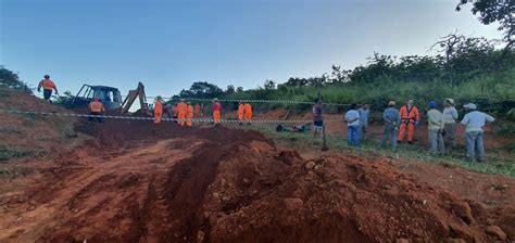 Homem Morre Soterrado Durante Obra Em Pedro Leopoldo Na Grande Bh