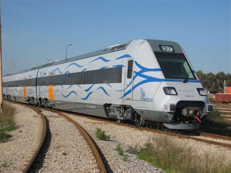 Un TGV va relier le Maroc l Algérie et la Tunisie