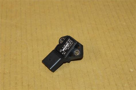 Boost Pressure Sensor Audi A3 2001 2013 038906051D New Genuine Part