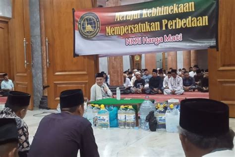 Pengasuh Ponpes Krapyak Bantul Menyerukan Jaga Persatuan Usai Pemilu