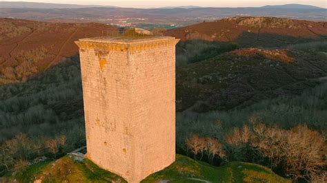 Increibles Vistas De A Torre Da Pena En Xinzo De Limia En Ourense