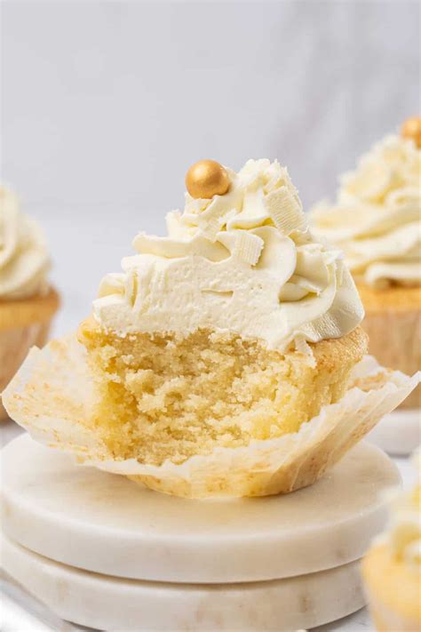 White Chocolate Cupcakes Spatula Desserts