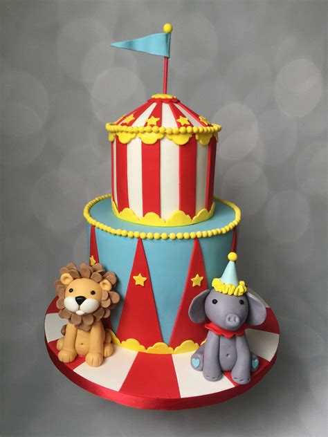 Such A Cute Circus Cake Carnival Birthday Cakes Circus Birthday | Hot ...