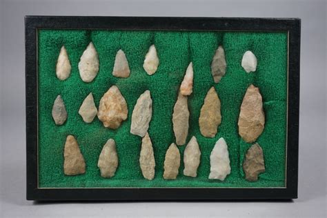 ARROWHEAD DISPLAY | Proxibid