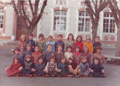 Photo De Classe Ce1 De 1976 Ecole Marie Curie Bourbon Lancy