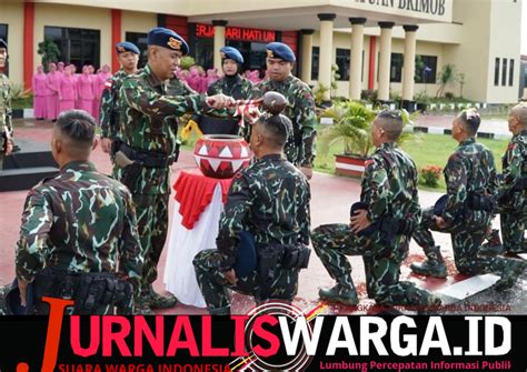 Upacara Korp Raport Kenaikan Pangkat Personel Satbrimob Polda Kalbar