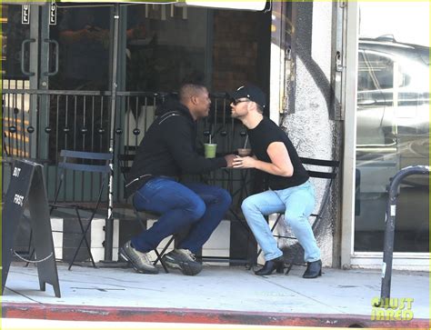 Nfl Player R K Russell Flaunts Cute Pda With Boyfriend Corey O Brien