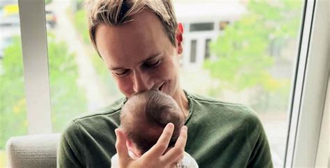 Cyril Féraud revient sur la naissance de son fils Mon cœur a explosé