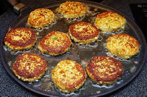 Cauliflower Fritters are Delicious vegetarian dinner alternative!