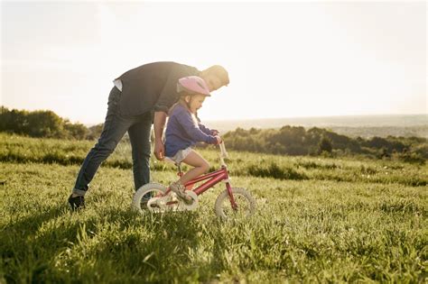 Jak Nauczy Dziecko Je Dzi Na Rowerze Krok Po Kroku Mommydraws Pl