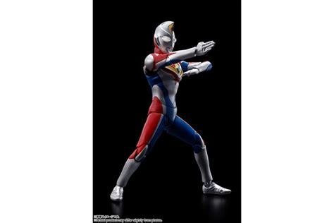 Shfiguarts Ultraman Dyna Flash Type Ultraman Dyna Bandai Spirits