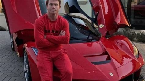 Canelo Lvarez Presume Su Lujoso Ferrari