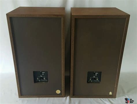 Vintage Nos 1975 Realistic Optimus 2b Speakers Walnut Wood 8 Ohm 40