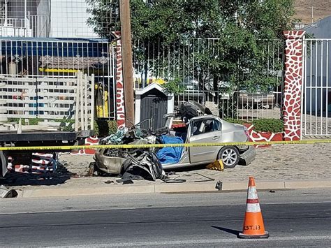 Mueren Dos Personas En Choque En La Carretera Tecate Tijuana Semanario Zeta