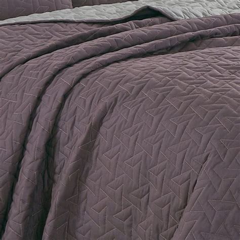 Esca Lada King Size 3 Piece Microfiber Reversible Bedspread Set