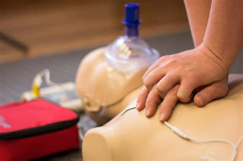 Wearable technology helps boost confidence to do CPR - Speaking of Safety