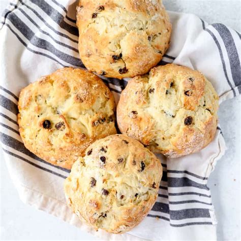 Mini Irish Soda Bread A Seasoned Greeting