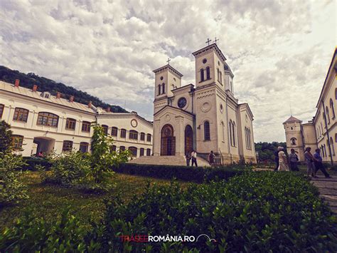 Manastirile Bistrita Si Arnota Judetul Valcea Trasee De Calatorie