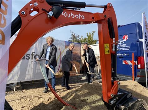 Spatenstich F R Breitbandausbau Glasfaser Nordwest Startet Den Ftth