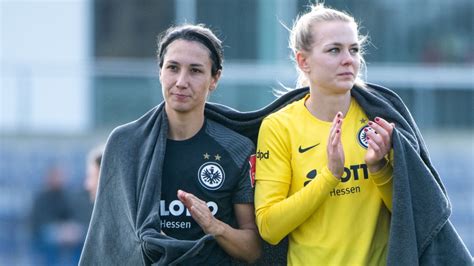 Fußball Der Frauen Vfl Wolfsburg Im Spitzenspiel Gegen Frankfurt