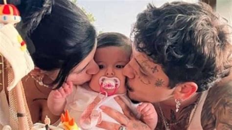 Christian Nodal Y Cazzu Muestran Rostro De Su Hija Por Primera Vez