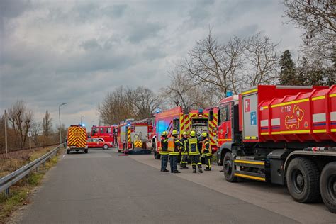 Feuerwehr verhindert Übergreifen in letzter Sekunde