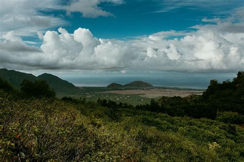 A view of the Waianae mountain range, and Waianae from Kolekole trail ...