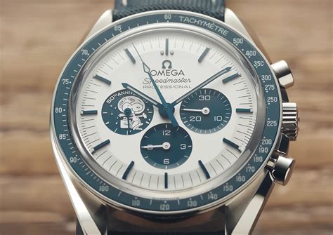 Review 5 Things You Should Know Before You Buy The Omega Speedmaster