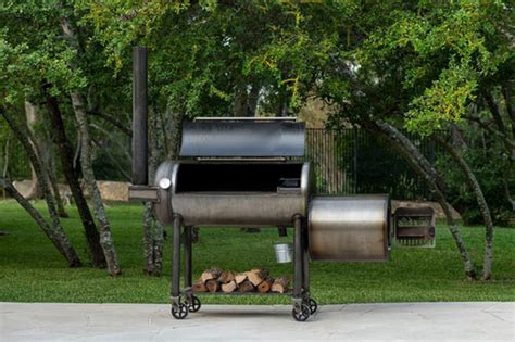 Franklin BBQ Pit | Greatlakesgrills